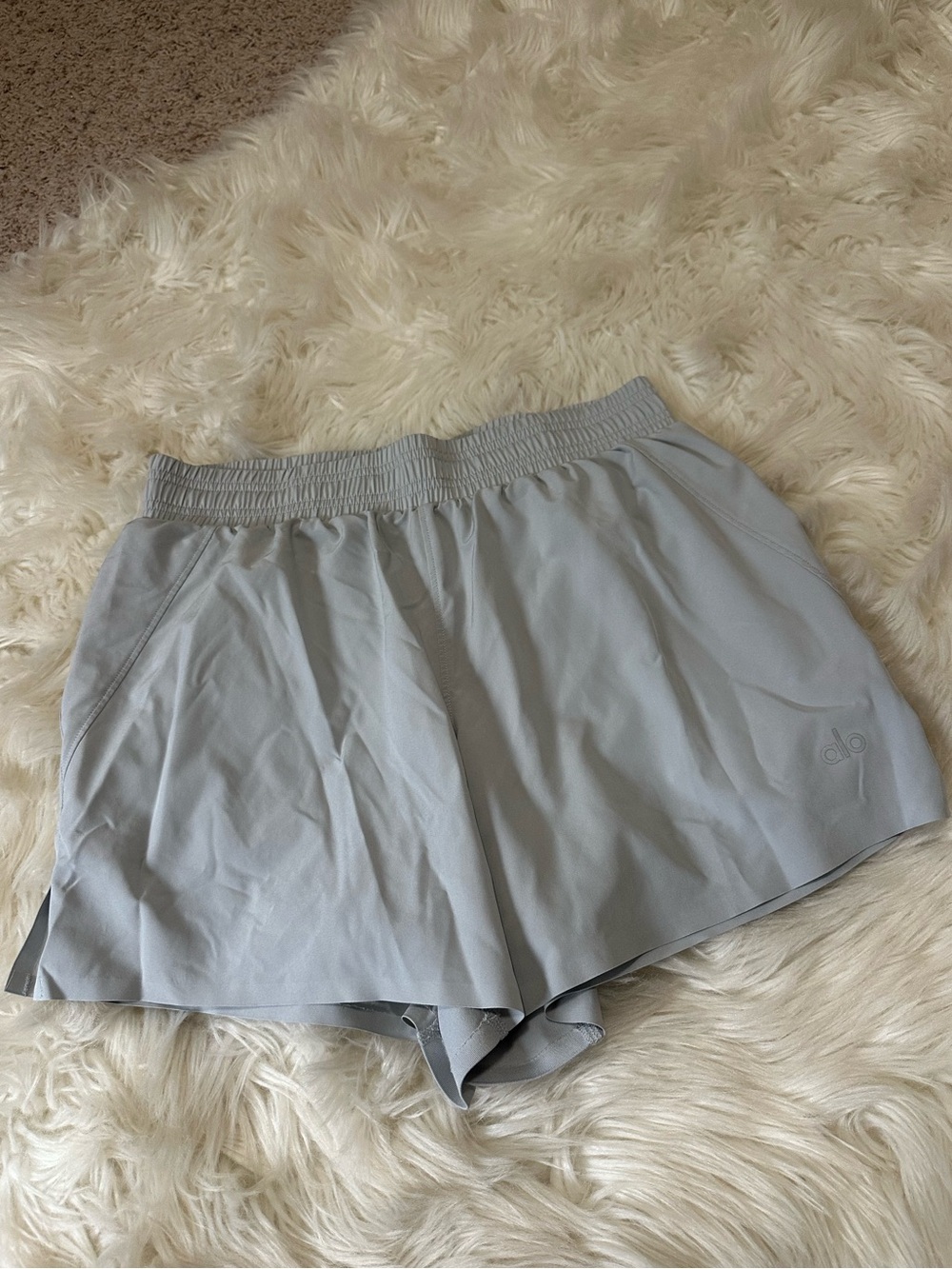 ALO Yoga Light Gray Women’s Athletic Shorts